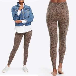 SPANX Leggings Leopard Look at Me Now Seamless Stretch High Rise Size Medium